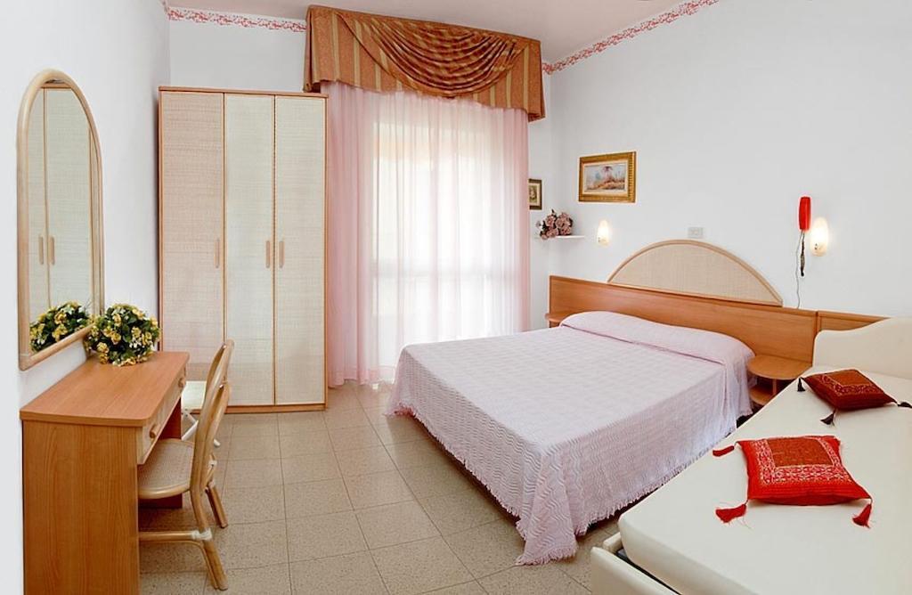 Hotel Gardenia Bellaria-Igea Marina Zimmer foto